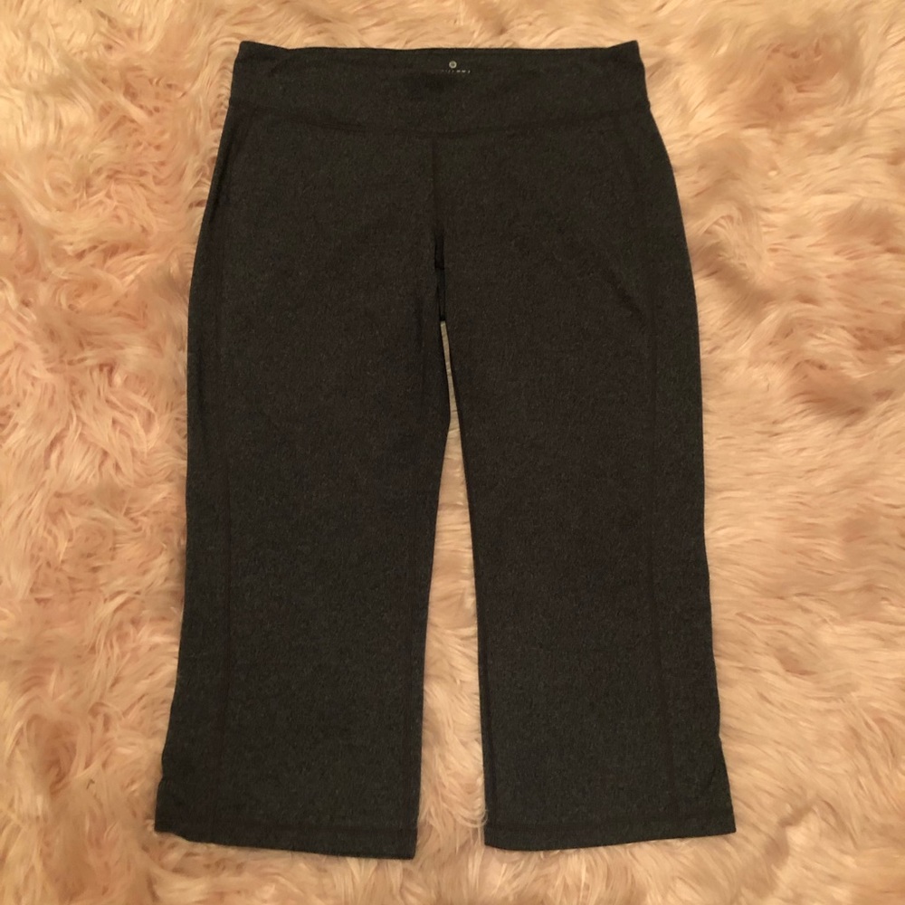 Athleta Mercurial Crop Flare Legging Size:M